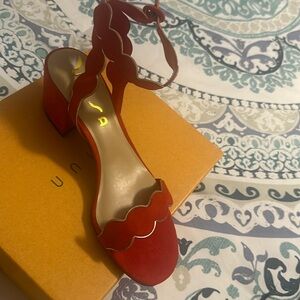 Unisa Red Scalloped Sandals
